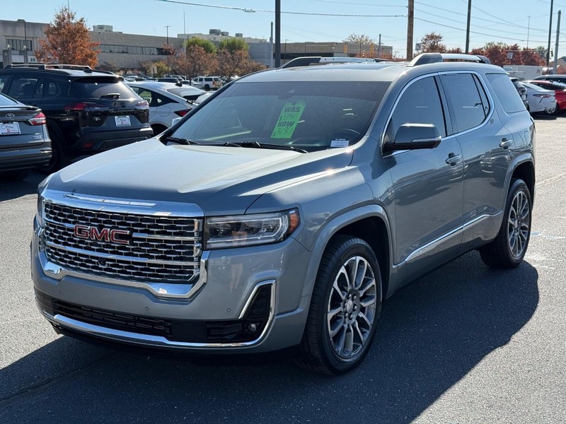 GMC Acadia Vehicle Image 09