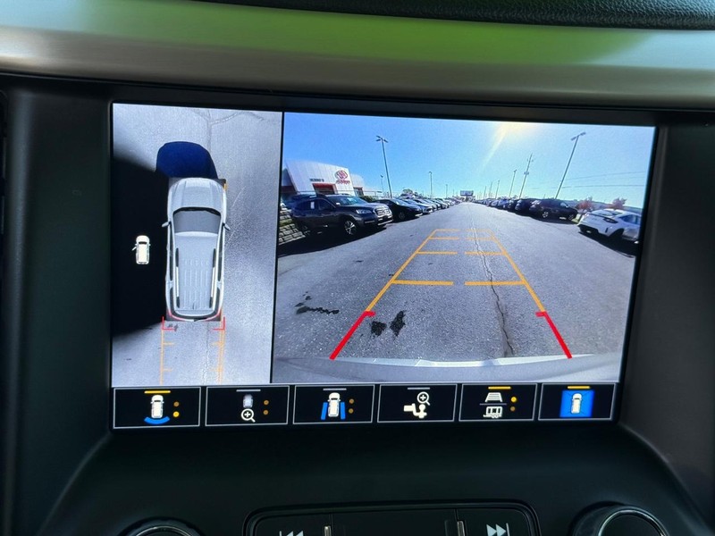 GMC Acadia Vehicle Image 20