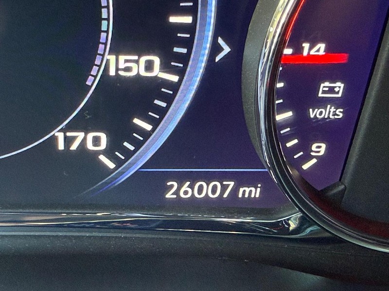 GMC Acadia Vehicle Image 26