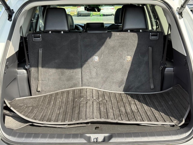 Toyota Grand Highlander Vehicle Image 07