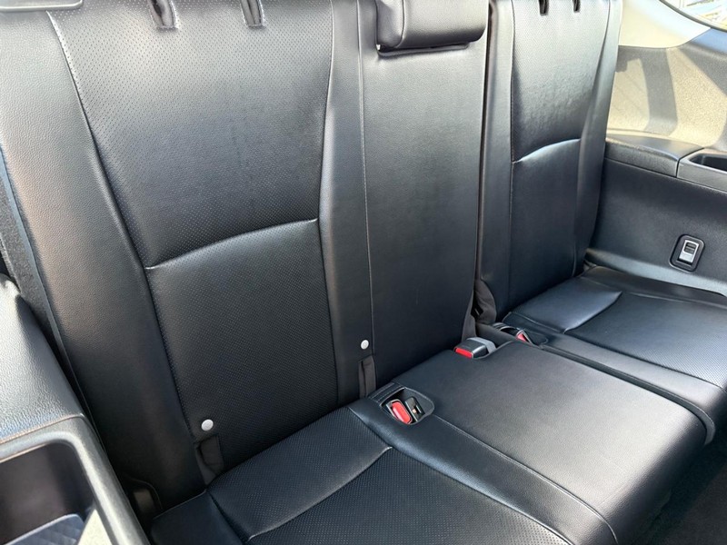 Toyota Grand Highlander Vehicle Image 12