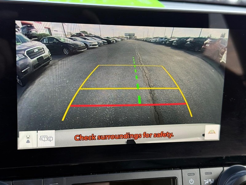 Toyota Grand Highlander Vehicle Image 21