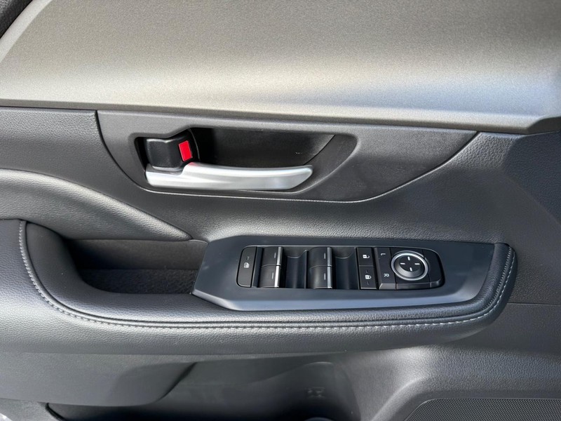 Toyota Grand Highlander Vehicle Image 27