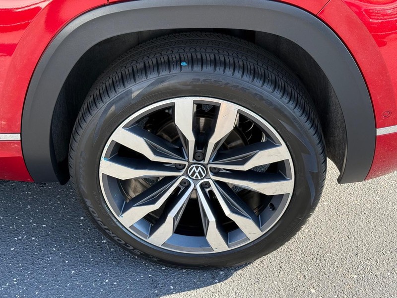 Volkswagen Atlas Cross Sport Vehicle Image 06