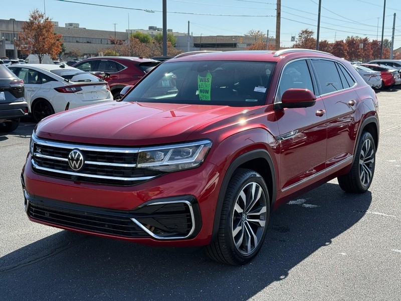 Volkswagen Atlas Cross Sport Vehicle Image 09