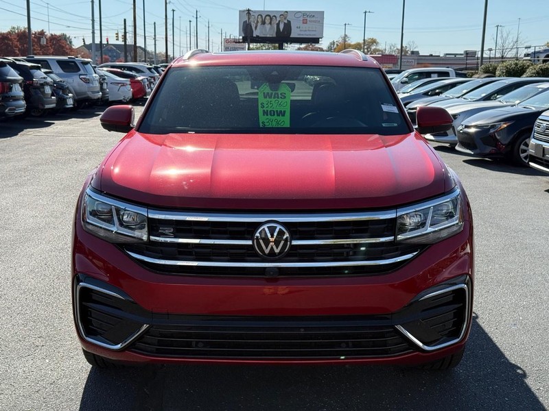 Volkswagen Atlas Cross Sport Vehicle Image 10