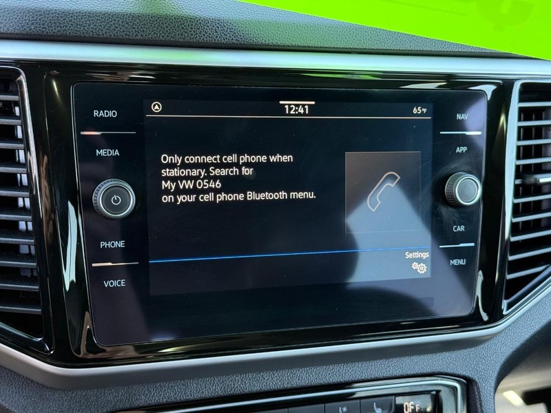 Volkswagen Atlas Cross Sport Vehicle Image 19