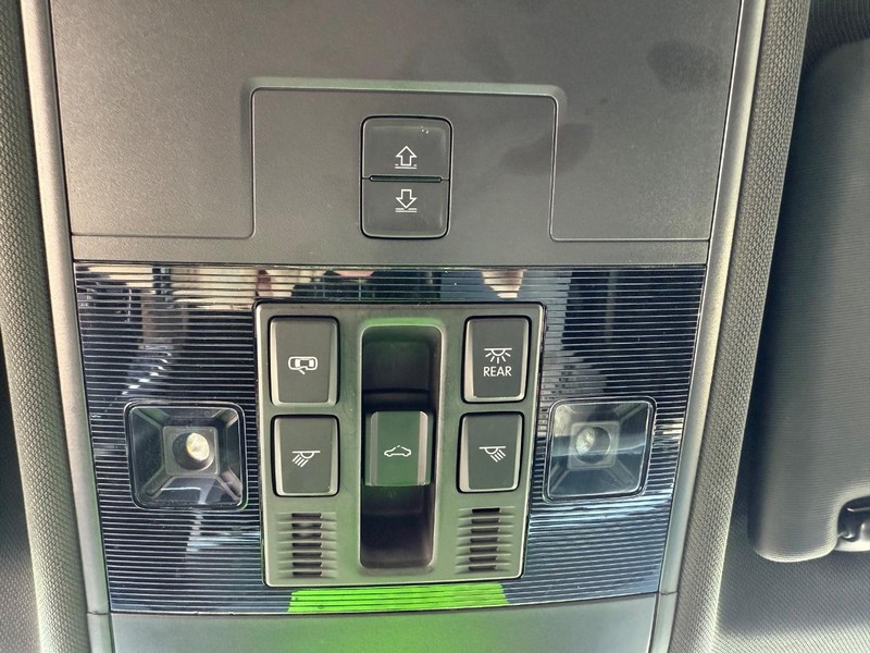 Volkswagen Atlas Cross Sport Vehicle Image 24