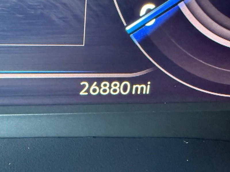 Volkswagen Atlas Cross Sport Vehicle Image 26