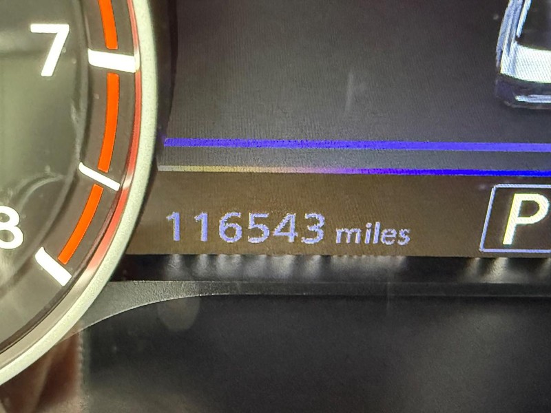 Nissan Altima Vehicle Image 25