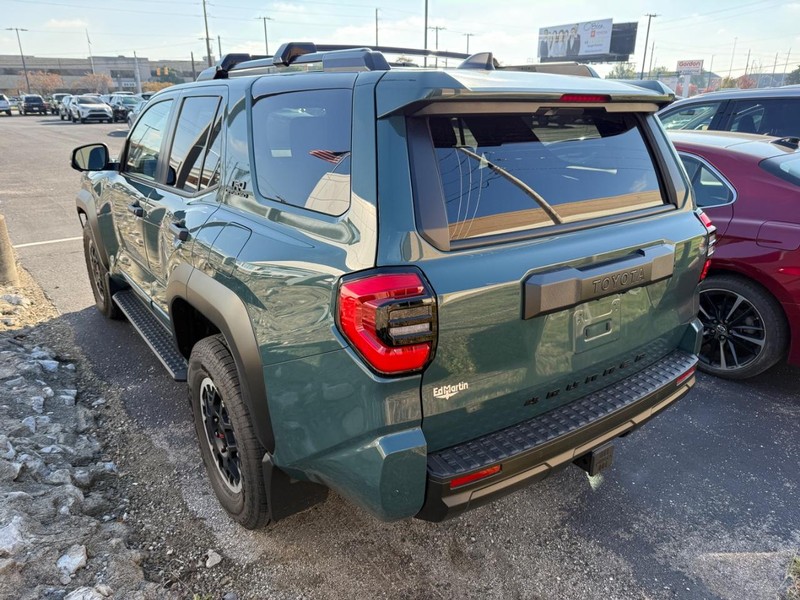 Toyota 4Runner Vehicle Image 04