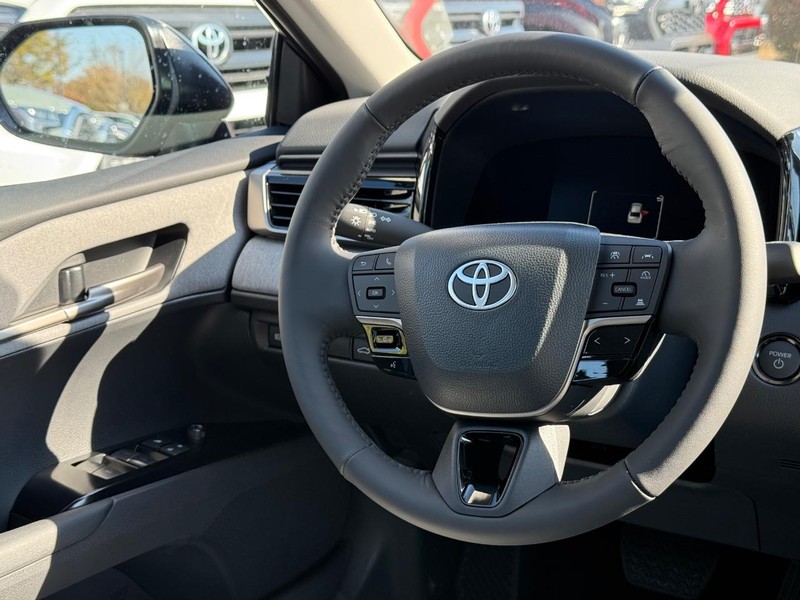 Toyota Camry Vehicle Image 07