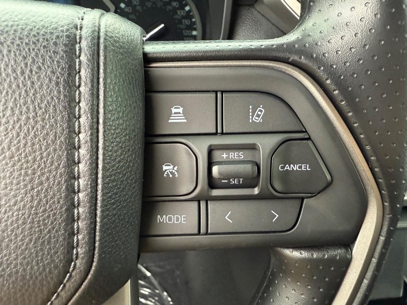 Toyota Tundra 4WD Vehicle Image 08