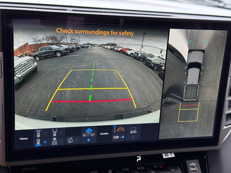 Toyota Tundra 4WD Vehicle Image 13