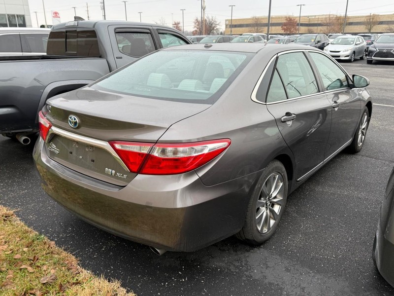 Toyota Camry Vehicle Image 04