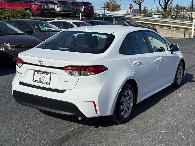 Toyota Corolla Vehicle Image 03