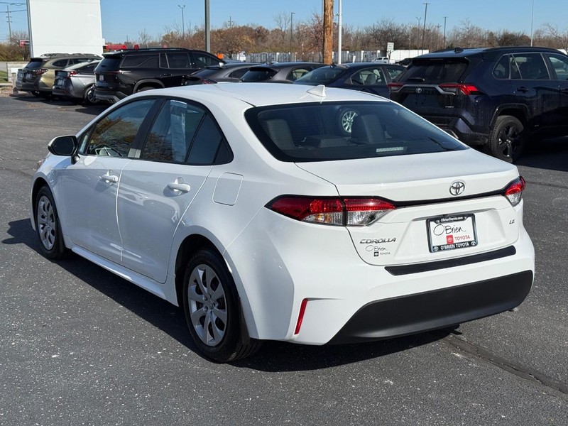 Toyota Corolla Vehicle Image 05