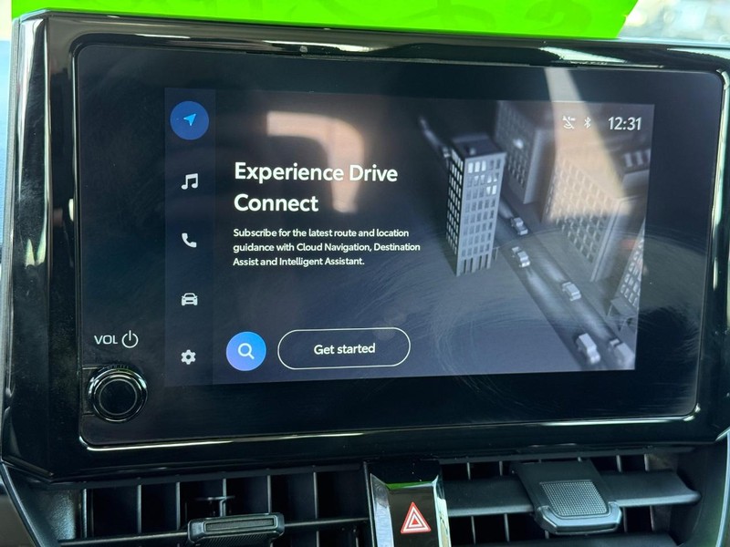 Toyota Corolla Vehicle Image 16