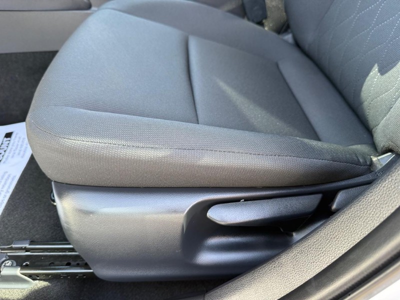 Toyota Corolla Vehicle Image 24