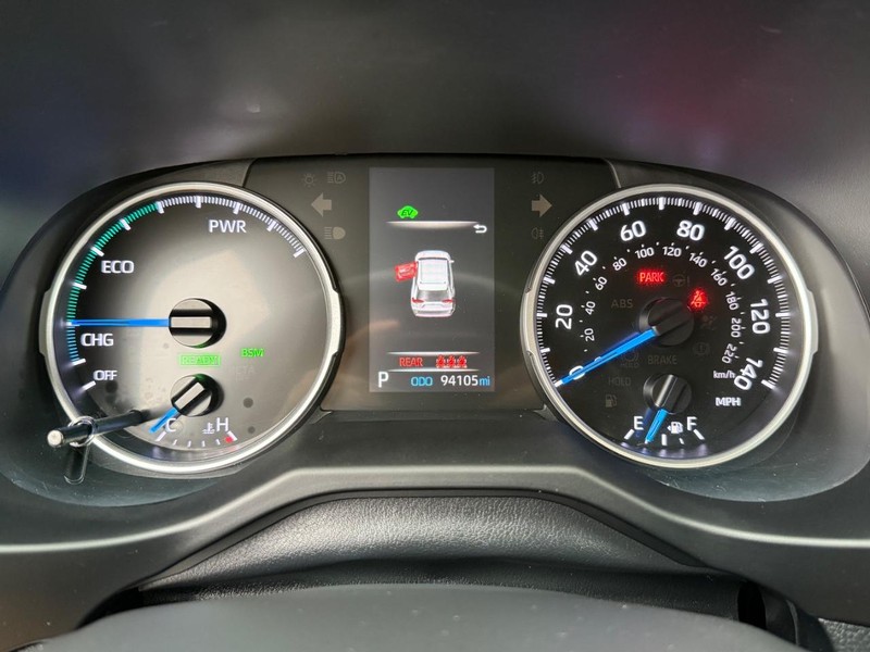 Toyota RAV4 Vehicle Image 21