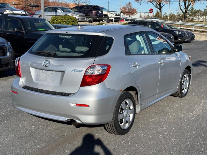 Toyota Matrix Vehicle Image 03