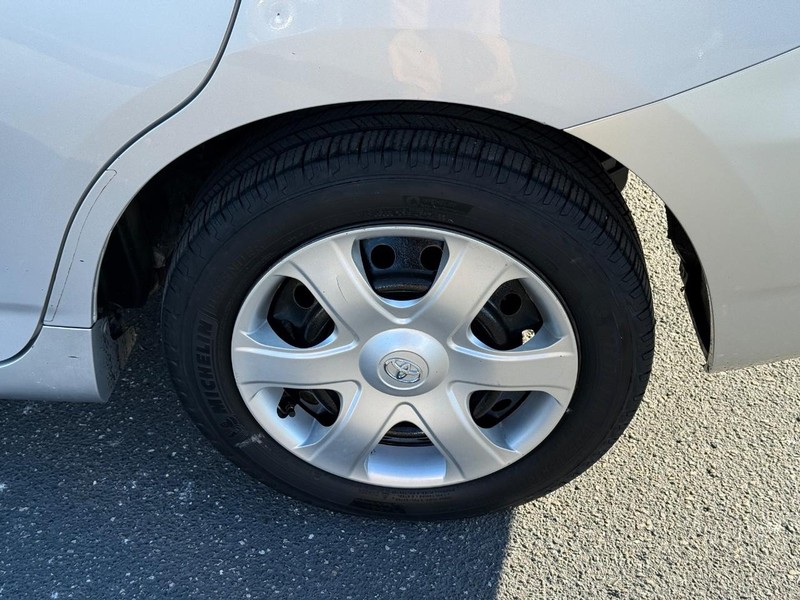 Toyota Matrix Vehicle Image 06