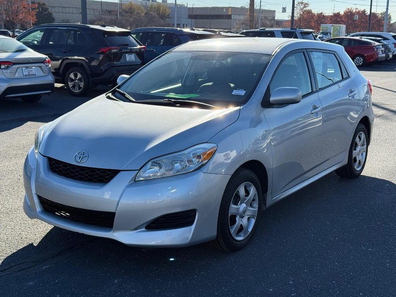 Toyota Matrix Vehicle Image 08