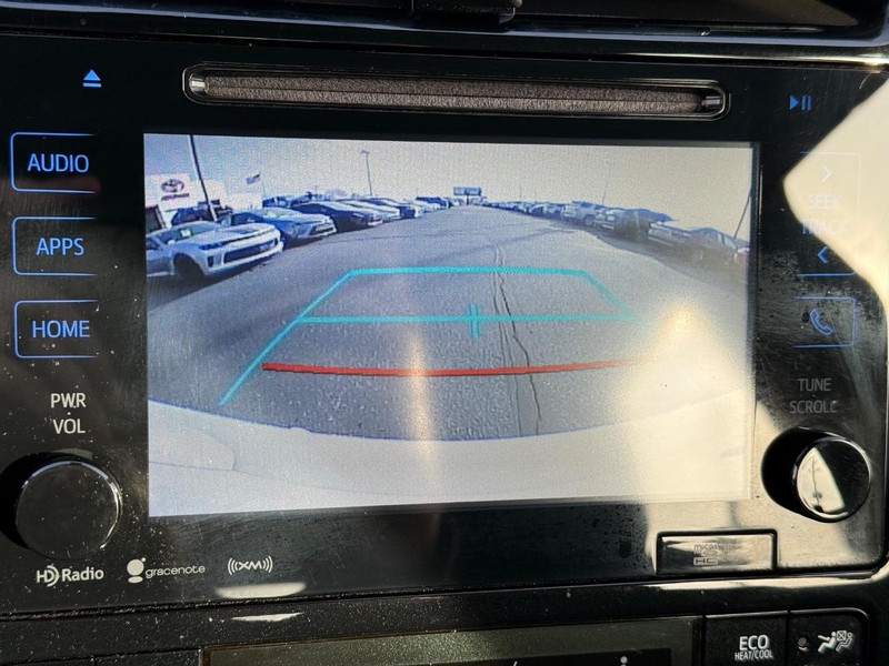 Toyota Prius Vehicle Image 17