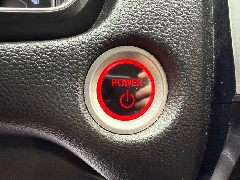 Honda CR-V Hybrid Vehicle Full-screen Gallery Image 16