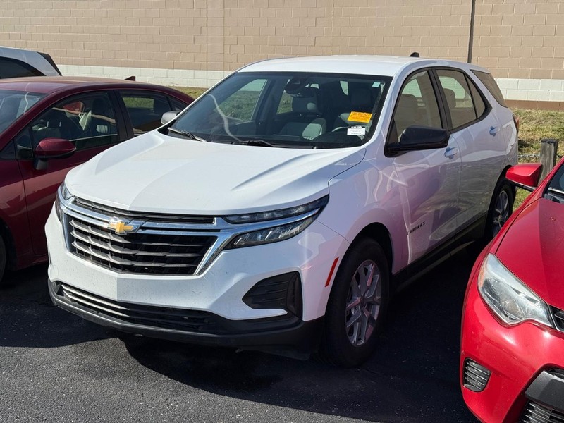 Chevrolet Equinox Vehicle Image 02