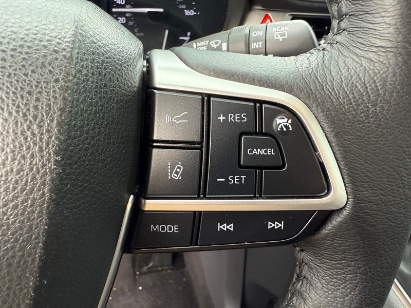 Toyota Sienna Vehicle Image 17