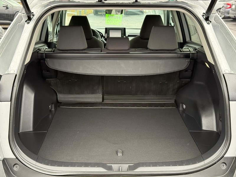 Toyota RAV4 Vehicle Image 07