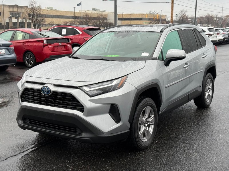 Toyota RAV4 Vehicle Image 09