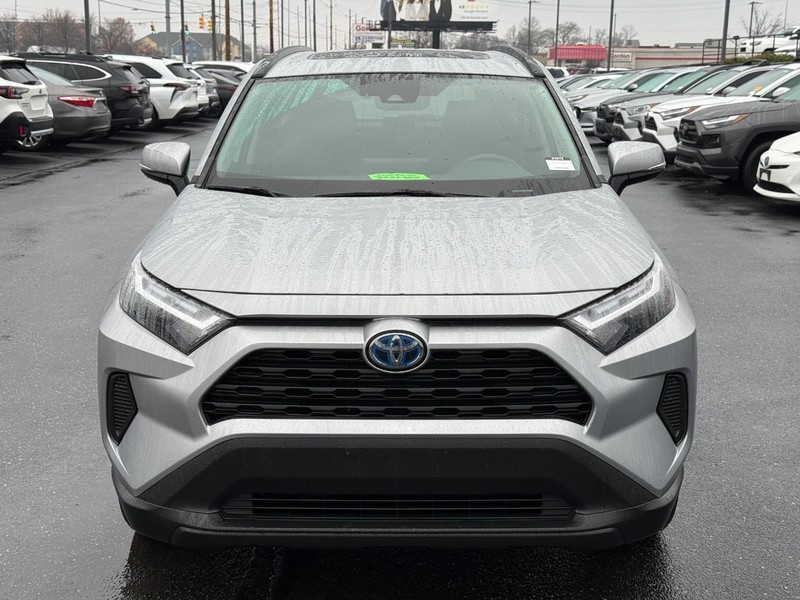 Toyota RAV4 Vehicle Image 10