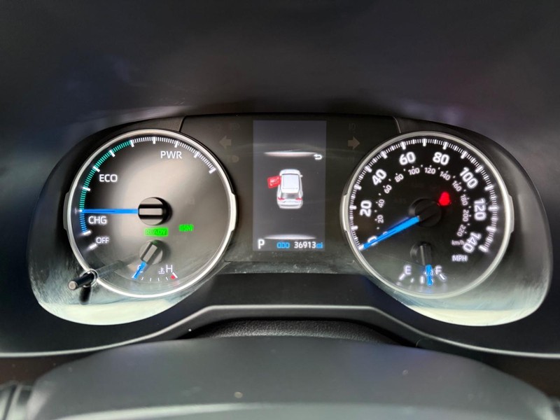 Toyota RAV4 Vehicle Image 25