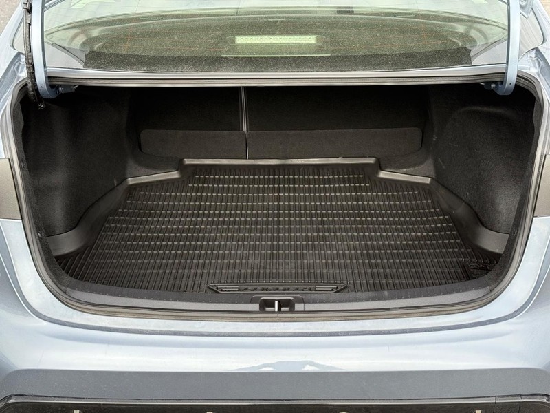 Toyota Corolla Vehicle Image 07