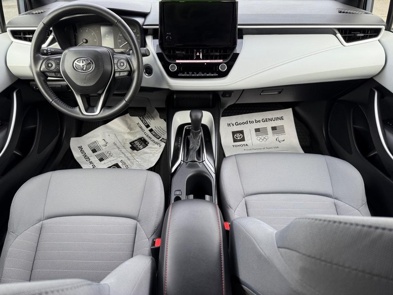 Toyota Corolla Vehicle Image 11