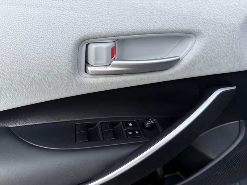 Toyota Corolla Vehicle Image 23