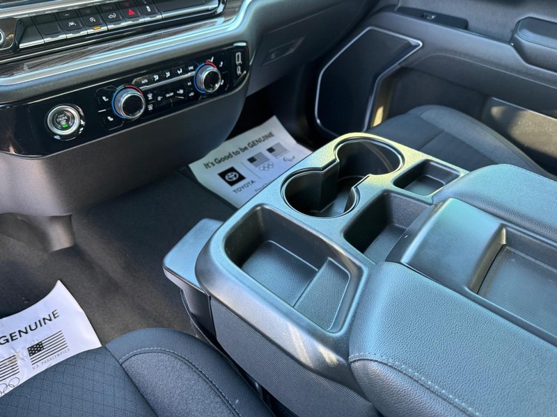 Chevrolet Silverado 1500 Vehicle Image 20