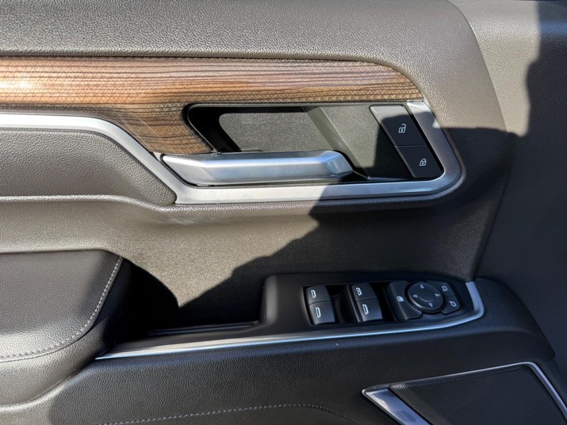 Chevrolet Silverado 1500 Vehicle Image 24