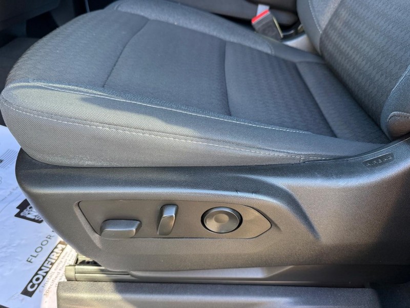 Chevrolet Silverado 1500 Vehicle Image 25