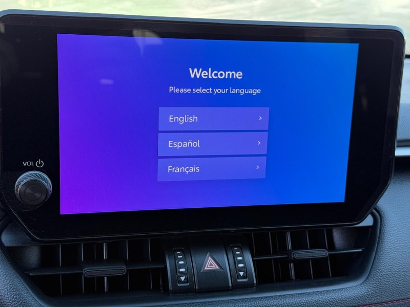 Toyota RAV4 Vehicle Image 19