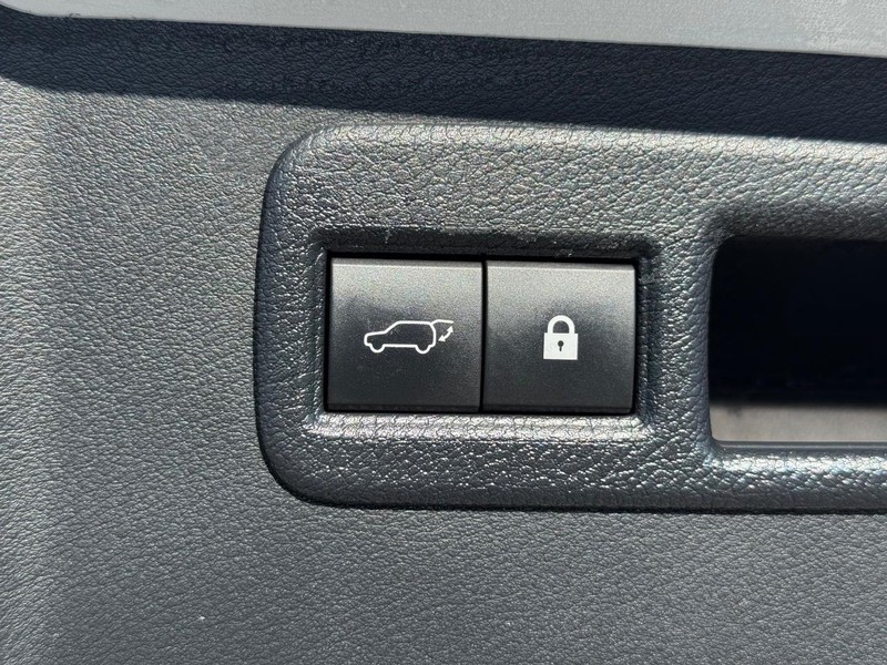 Lexus NX Vehicle Image 08