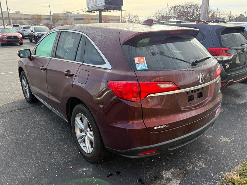 Acura RDX Vehicle Full-screen Gallery Image 03