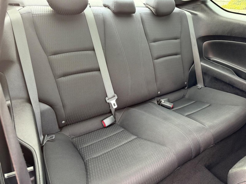 Honda Accord Coupe Vehicle Image 10