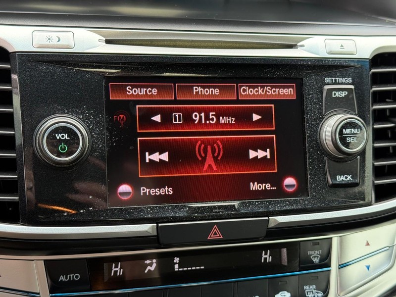 Honda Accord Coupe Vehicle Image 16