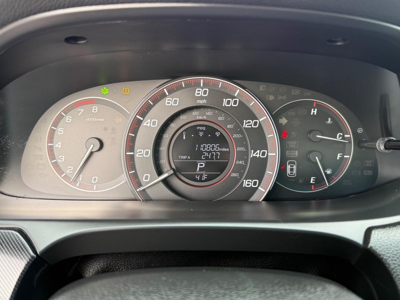 Honda Accord Coupe Vehicle Image 22