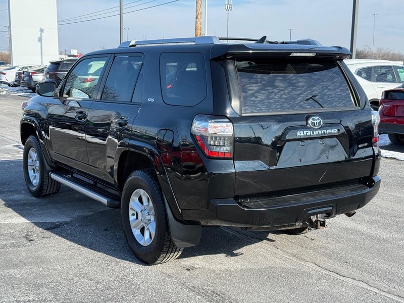 Toyota 4Runner Vehicle Image 05