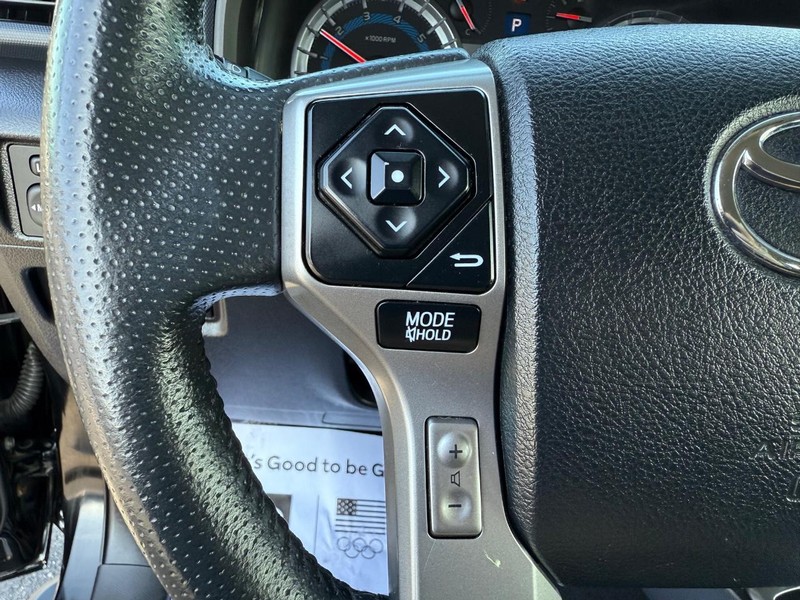 Toyota 4Runner Vehicle Image 13