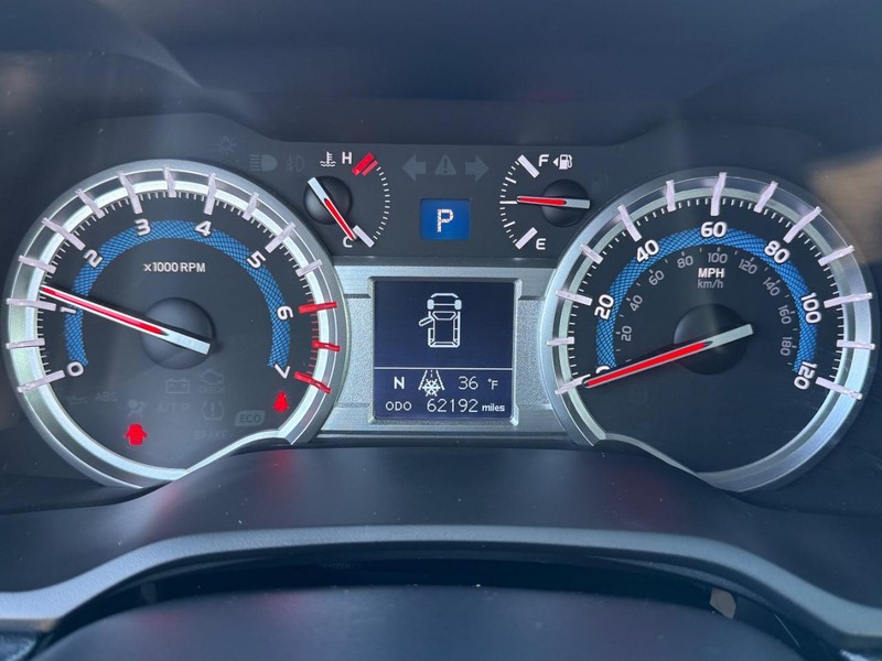 Toyota 4Runner Vehicle Image 20